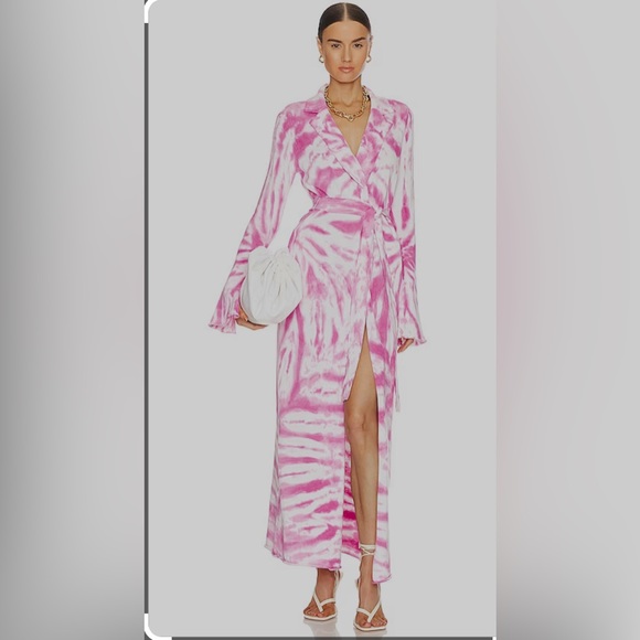 Ser.O.Ya Gloria Cardigan Dress in White Pink Swirl TieDye Revolve - Picture 2 of 3